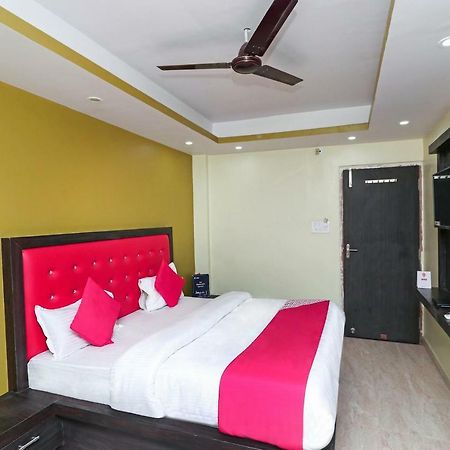 Oyo 15169 Hotel Rk Inn Lucknow Exteriör bild