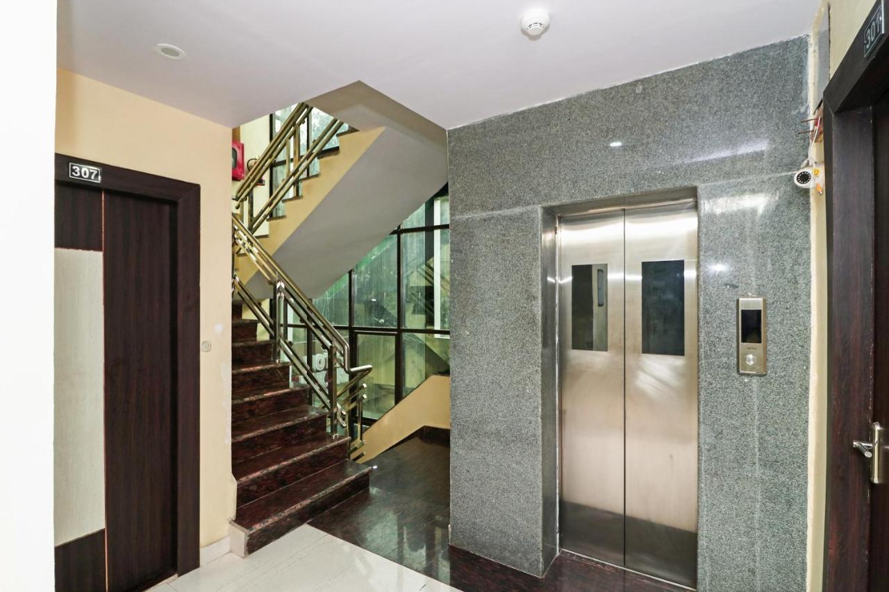 Oyo 15169 Hotel Rk Inn Lucknow Exteriör bild