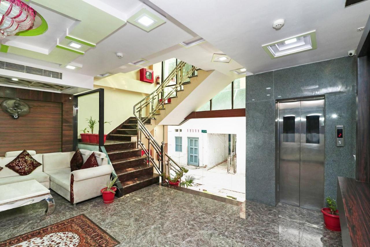 Oyo 15169 Hotel Rk Inn Lucknow Exteriör bild