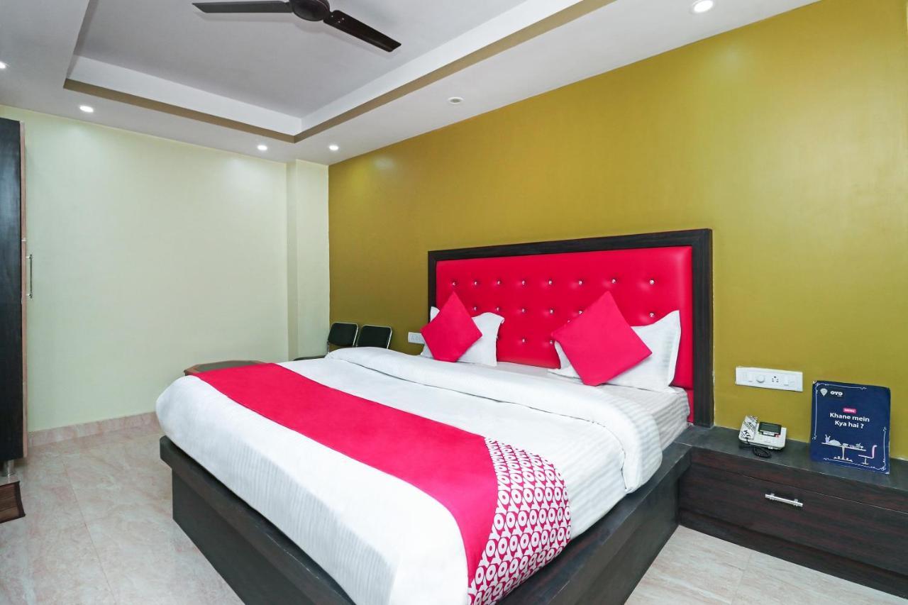 Oyo 15169 Hotel Rk Inn Lucknow Exteriör bild