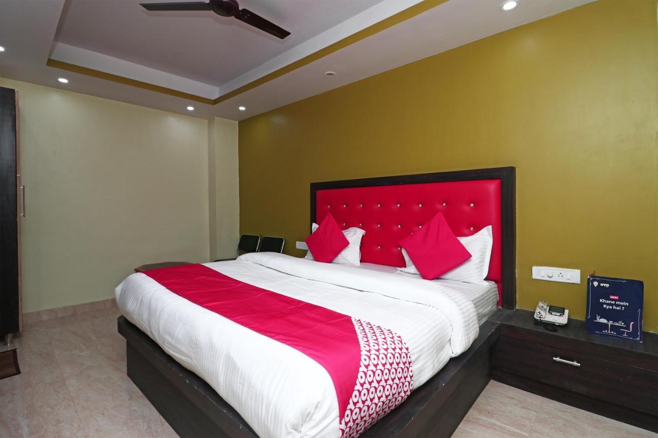 Oyo 15169 Hotel Rk Inn Lucknow Exteriör bild