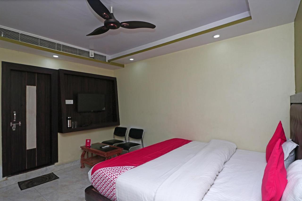 Oyo 15169 Hotel Rk Inn Lucknow Exteriör bild