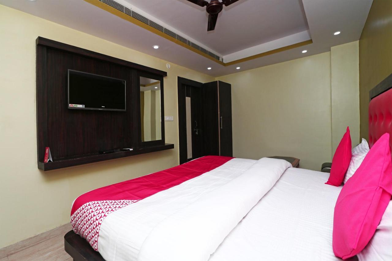 Oyo 15169 Hotel Rk Inn Lucknow Exteriör bild