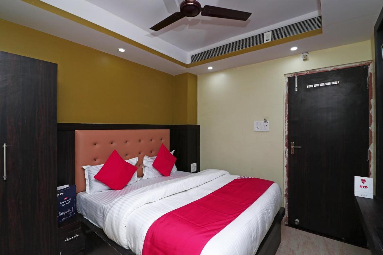 Oyo 15169 Hotel Rk Inn Lucknow Exteriör bild