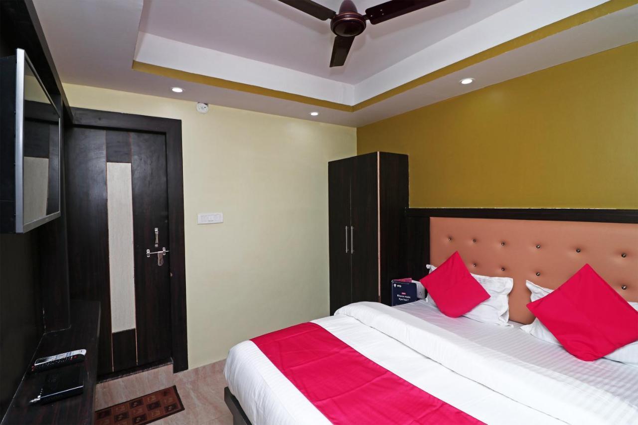 Oyo 15169 Hotel Rk Inn Lucknow Exteriör bild