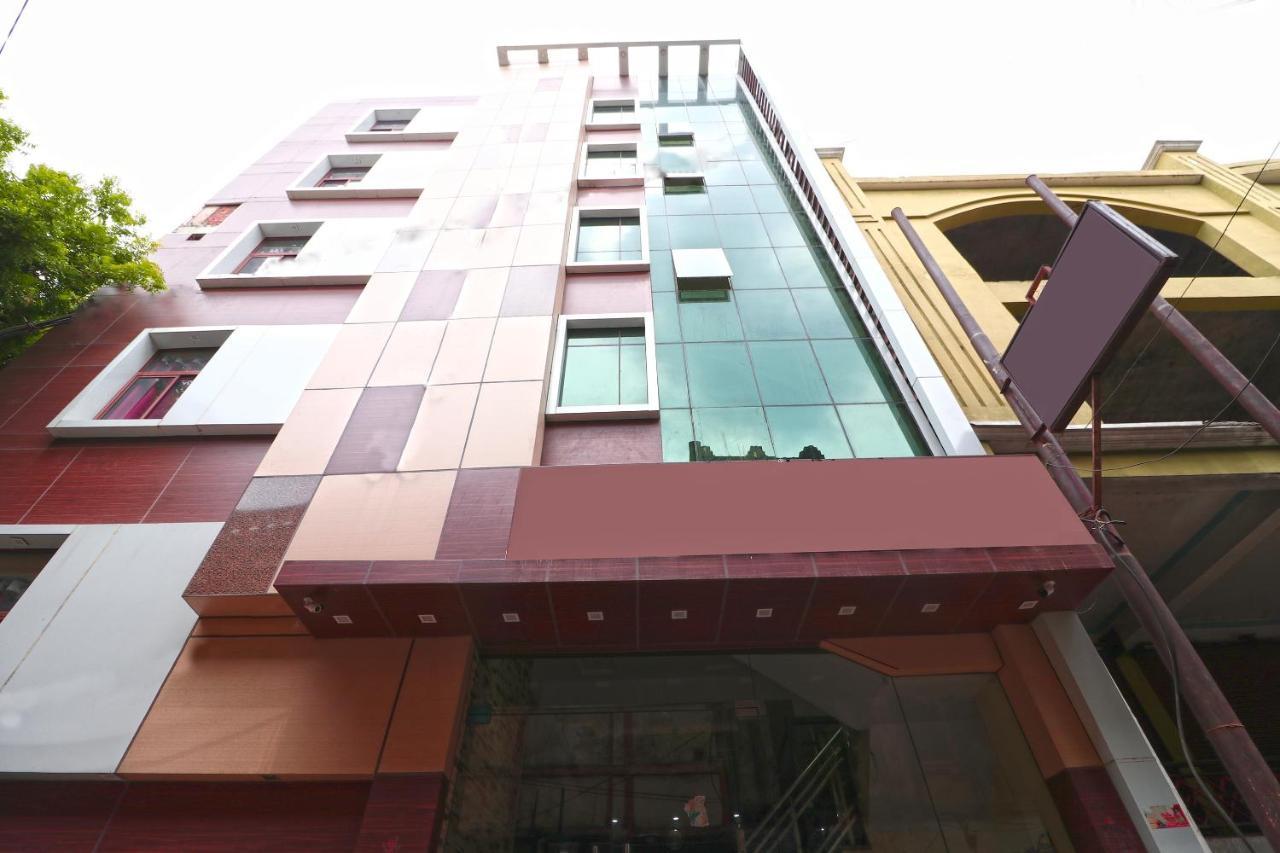 Oyo 15169 Hotel Rk Inn Lucknow Exteriör bild