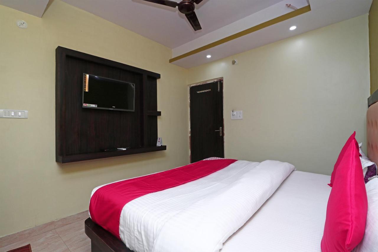 Oyo 15169 Hotel Rk Inn Lucknow Exteriör bild