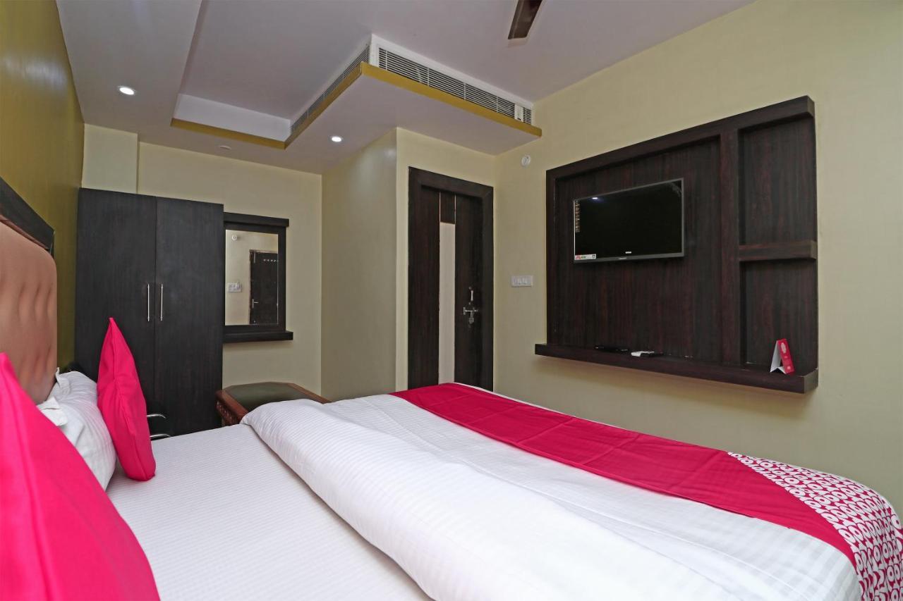 Oyo 15169 Hotel Rk Inn Lucknow Exteriör bild