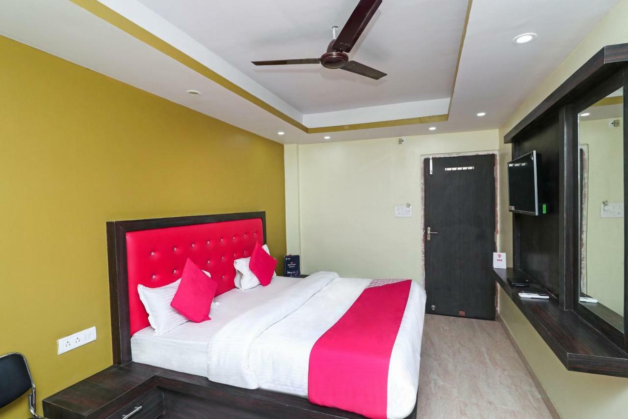 Oyo 15169 Hotel Rk Inn Lucknow Exteriör bild