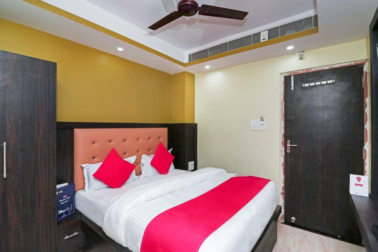 Oyo 15169 Hotel Rk Inn Lucknow Exteriör bild
